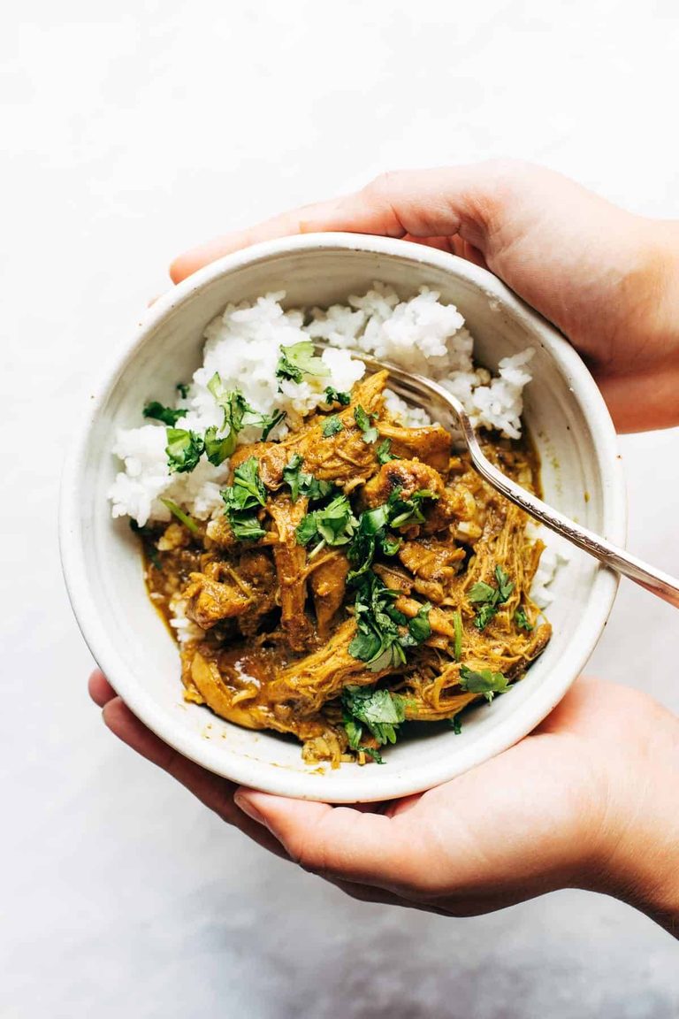 Tandoori chicken in a bowl with rice.